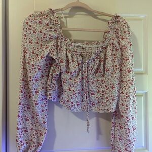 One Clothing Cream Ruched Crop Blouse